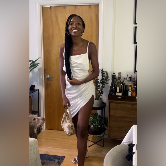 Meet your Posher, Jasmine - Picture 7 of 9